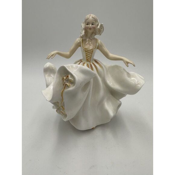 Royal Doulton Other - Royal Doulton Sweet Seventeen Figurine Porcelain HN 2734 Vintage England Lady